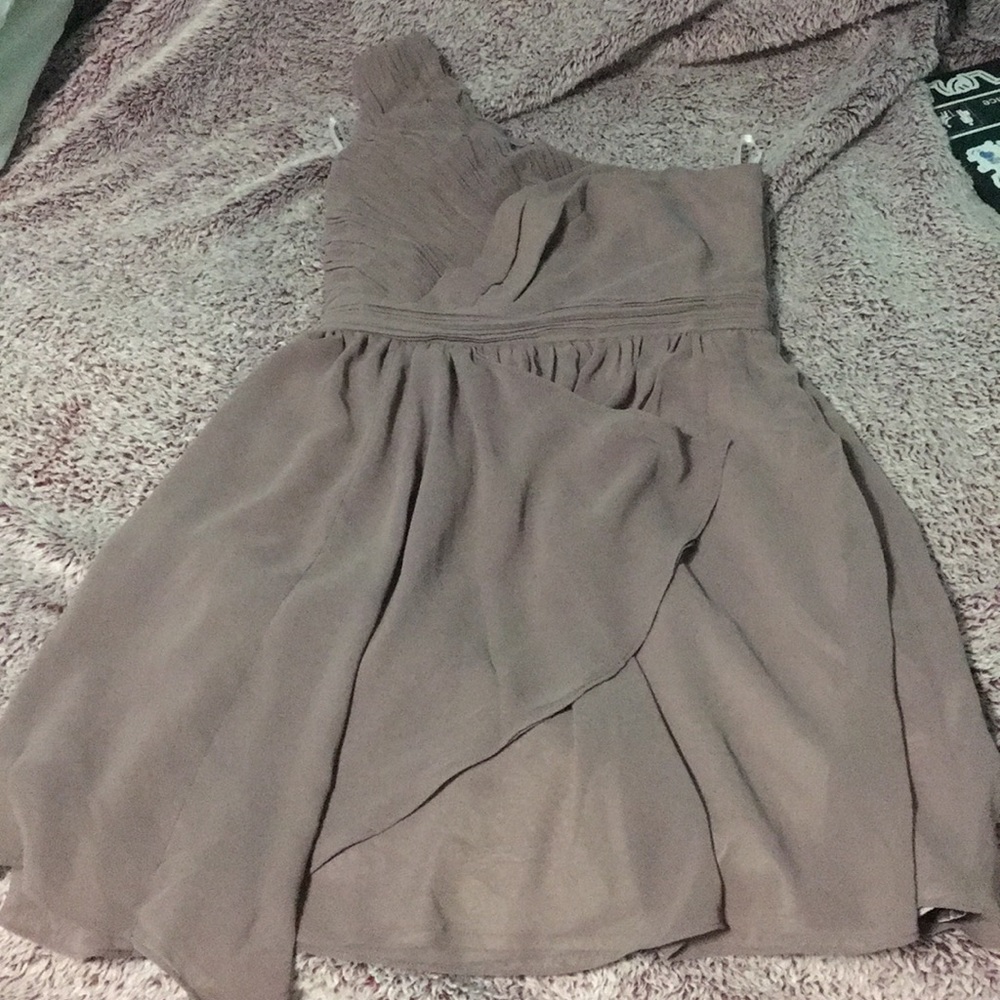 One shoulder dress